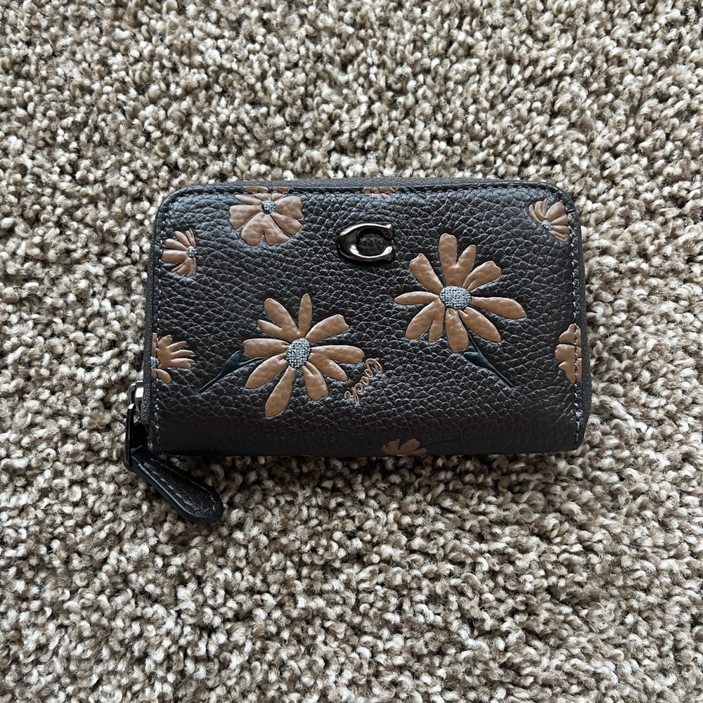 Coach small zip around card wallet